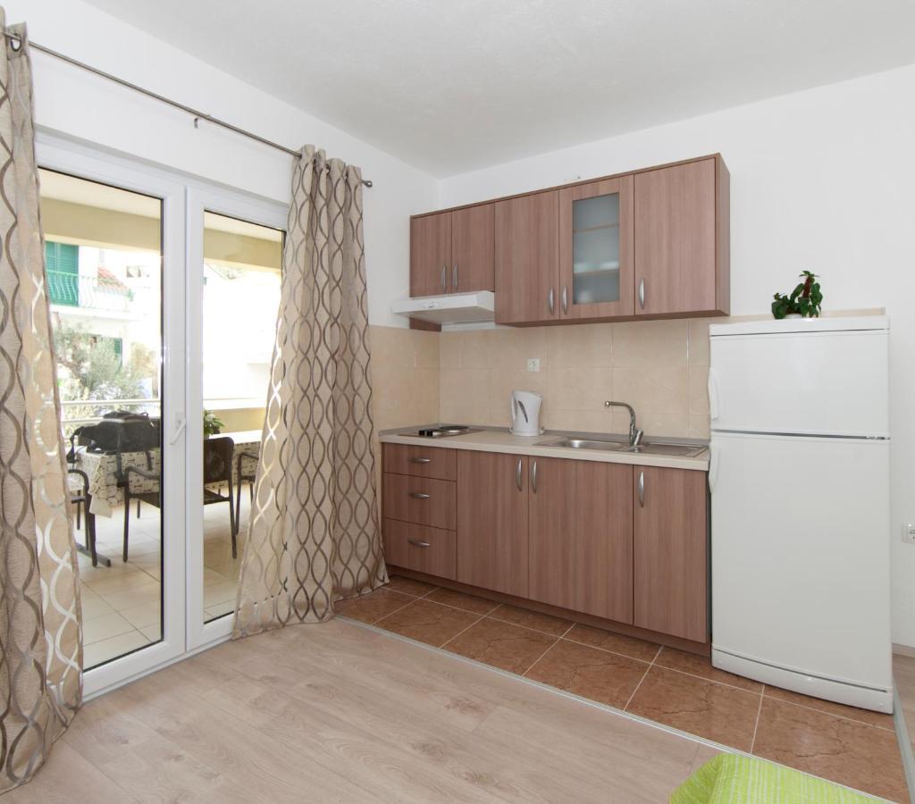 Apartmani Iva Tucepi Exterior photo