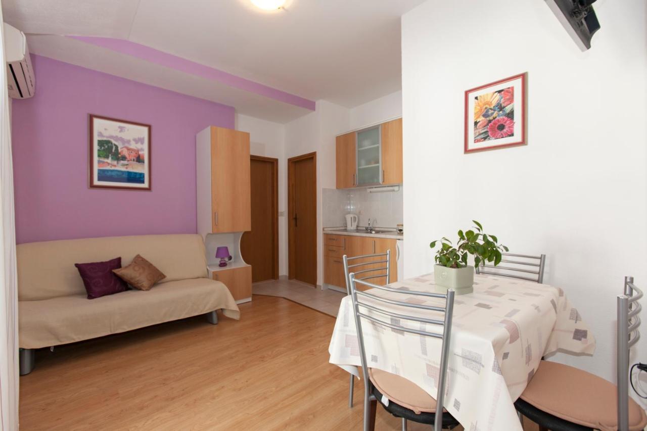 Apartmani Iva Tucepi Exterior photo
