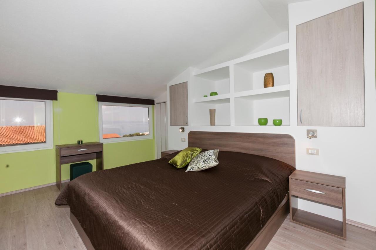 Apartmani Iva Tucepi Exterior photo