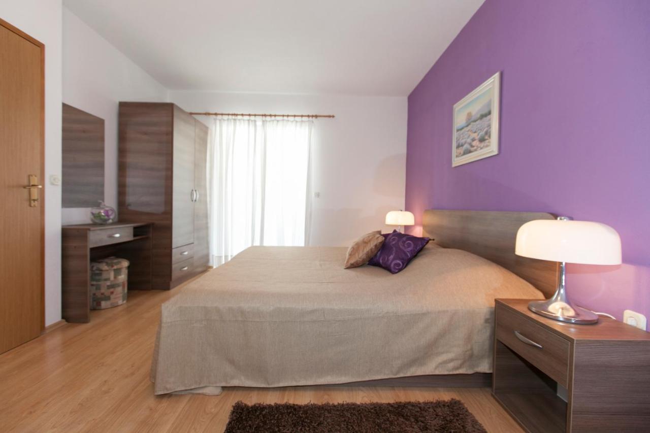 Apartmani Iva Tucepi Exterior photo