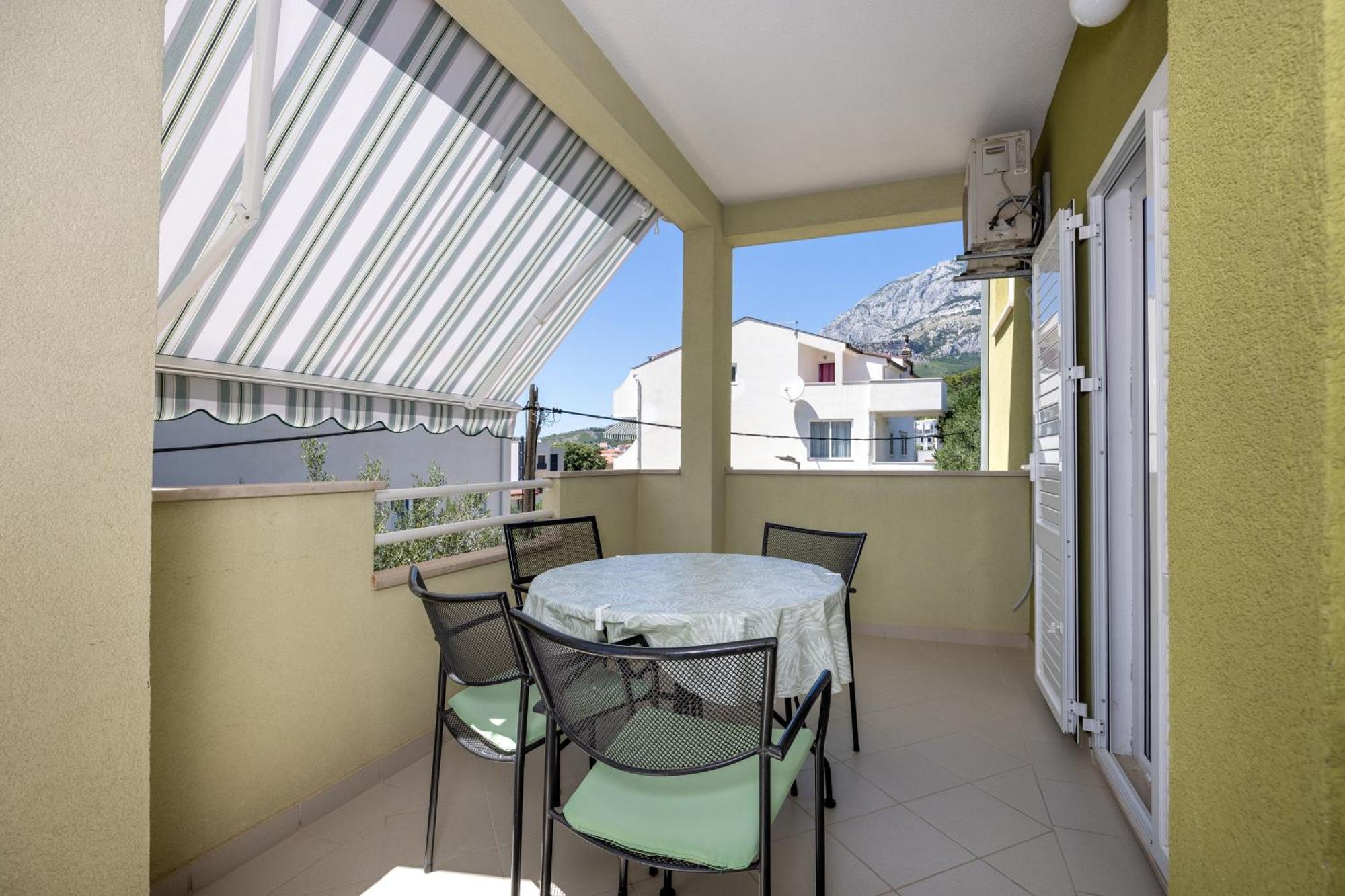 Apartmani Iva Tucepi Exterior photo
